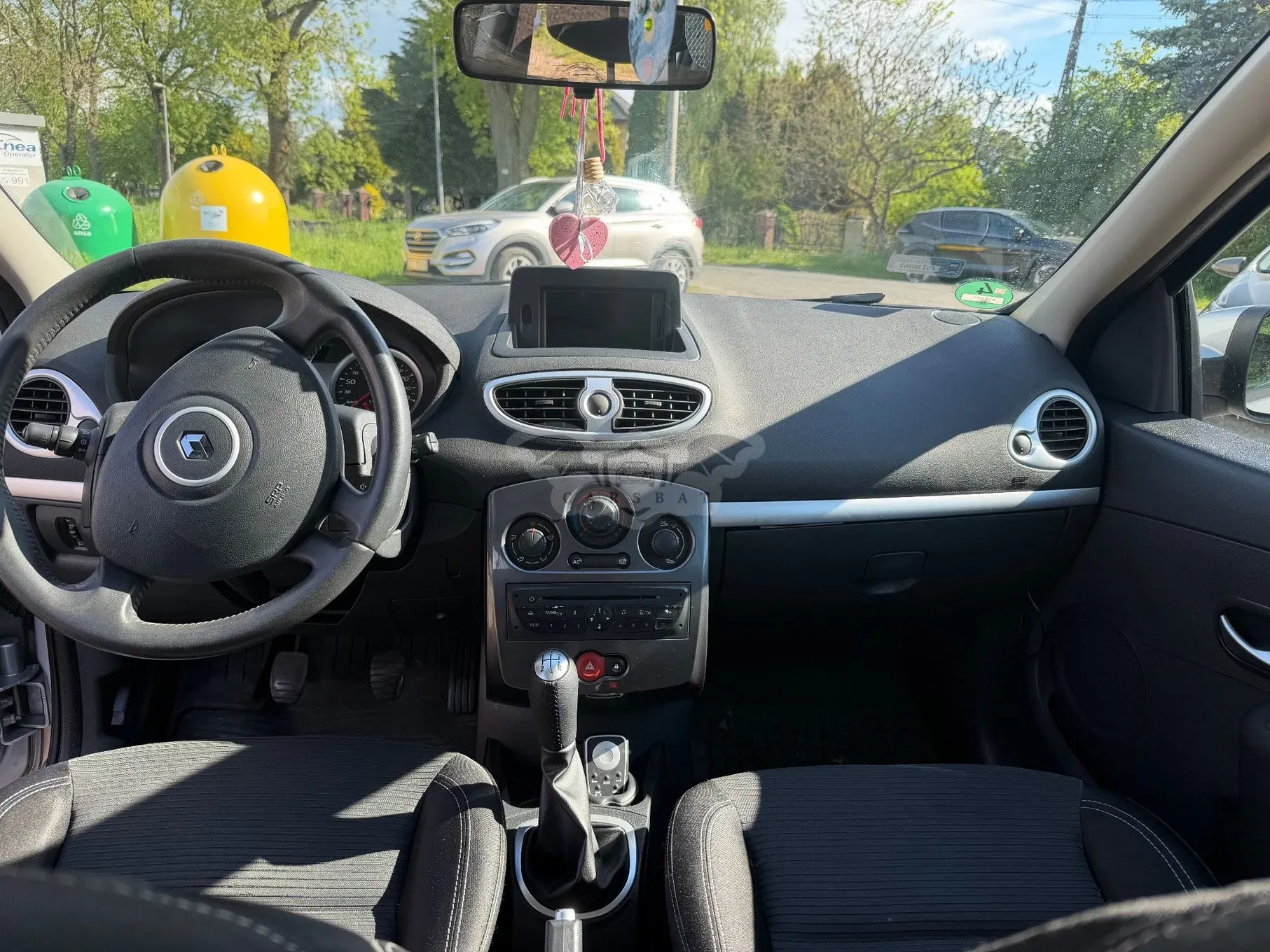 Renault Clio III 1.2 16V 75 TomTom Edition 2012