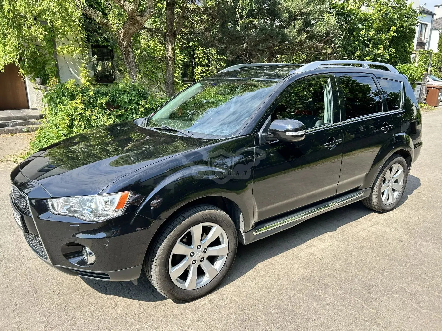 Mitsubishi Outlander II 2.0 DID Intense + 2010