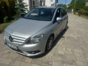 Mercedes-Benz B W246 180 CDI (BlueEFFICIENCY) 2012