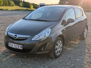 Opel Corsa D 1.4 16V Enjoy 2011