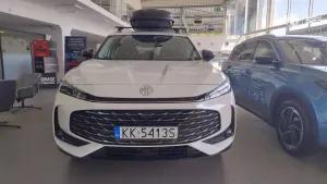 MG HS 2025