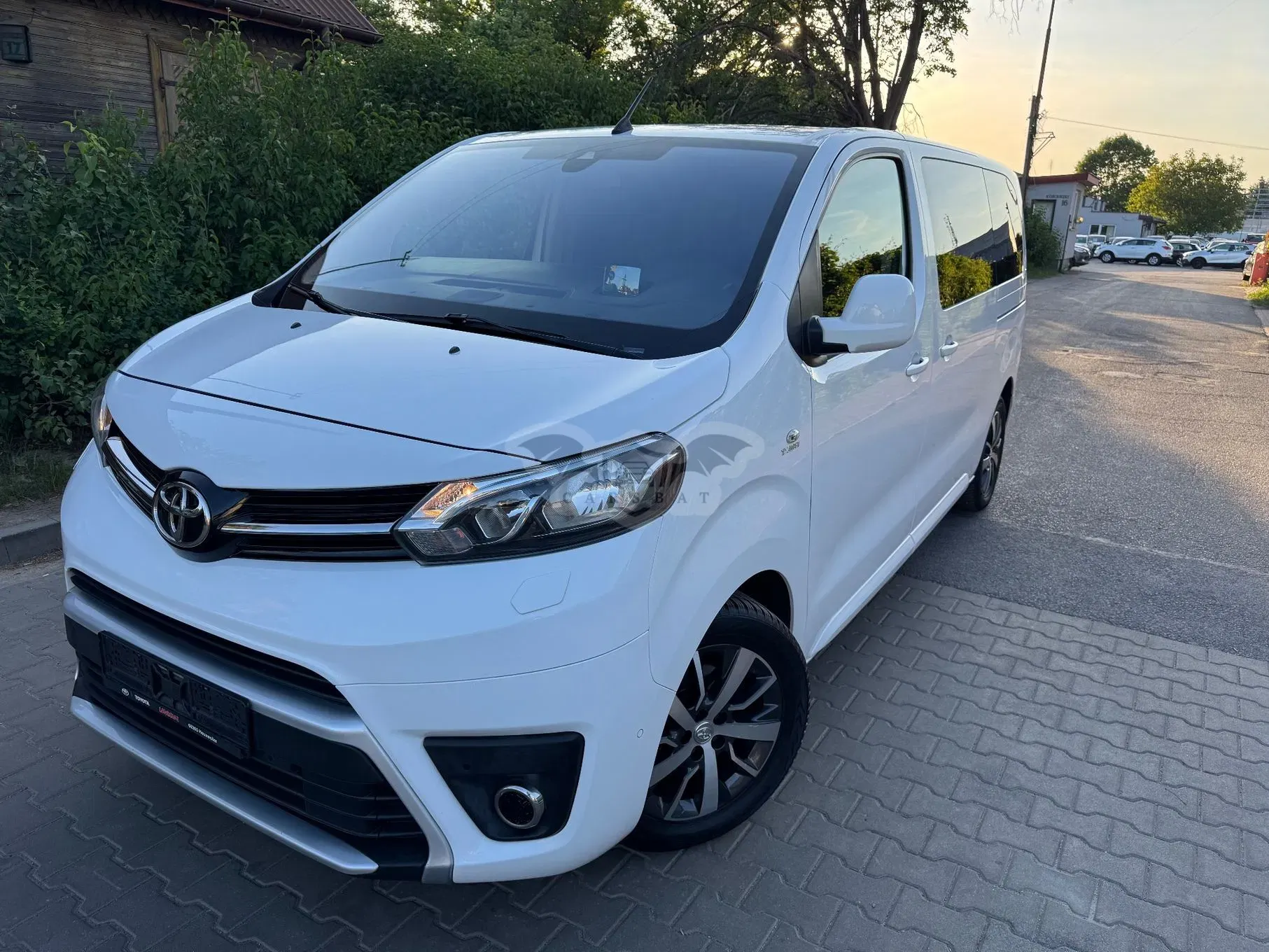 Toyota ProAce 2,0-l-D-4D (5-Si.) Family compact 2018