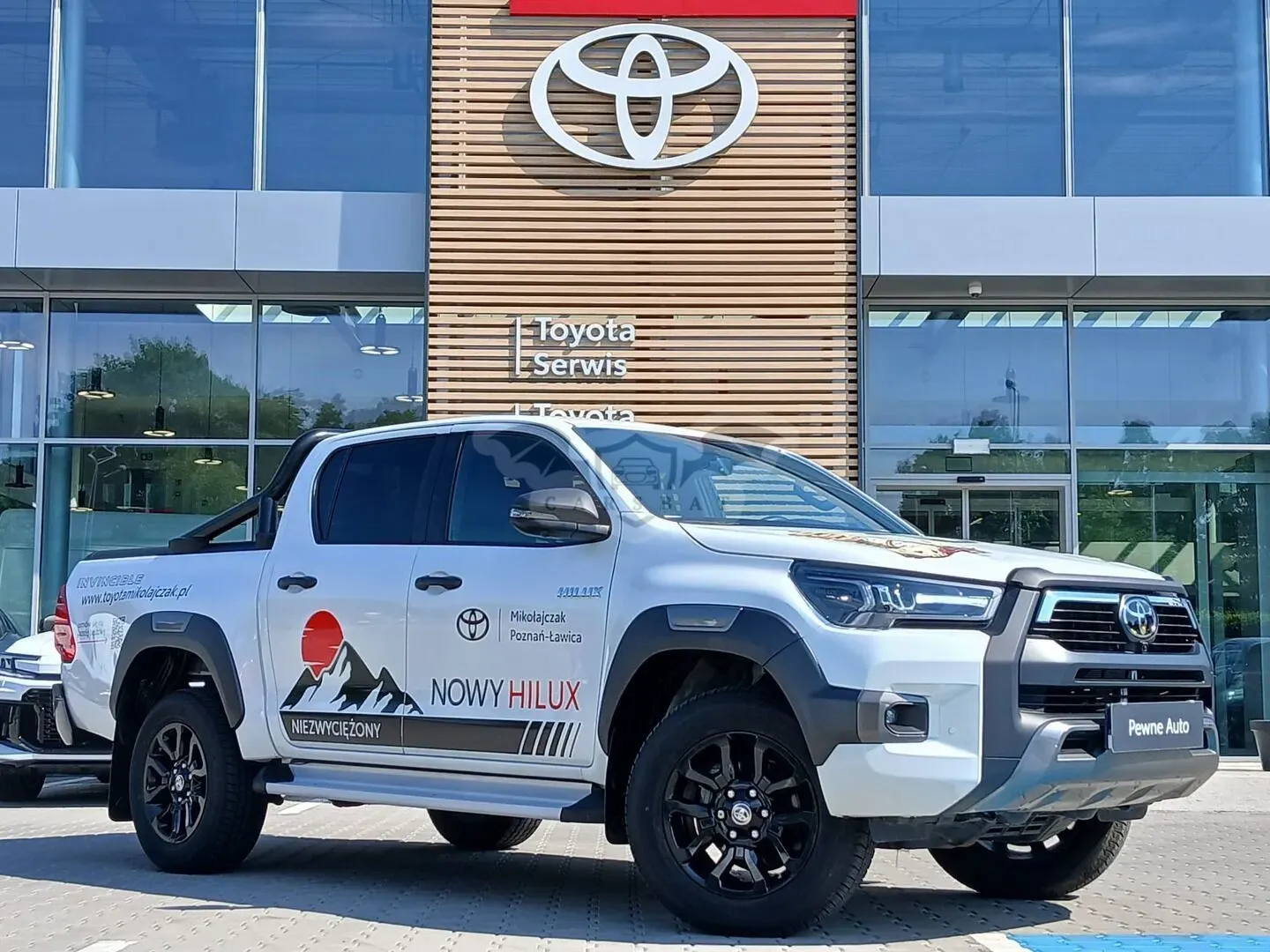 Toyota Hilux 2.8 D-4D mHEV Double Cab Invincible 4x4 2025