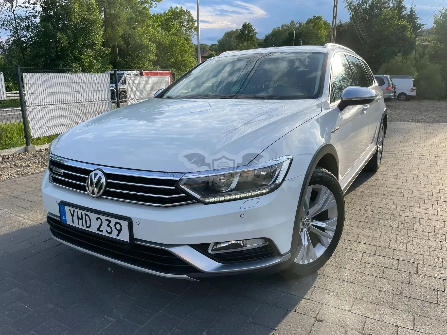 Volkswagen Passat B8 2.0 TDI SCR 4Motion DSG (BMT) 2016