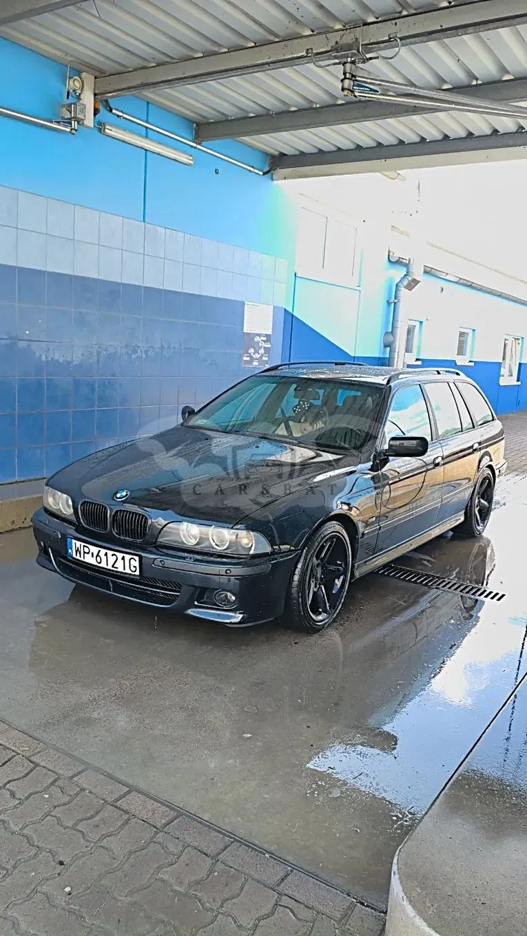 BMW 5 Series E39 2002