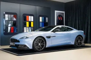 Aston Martin Vanquish 2013