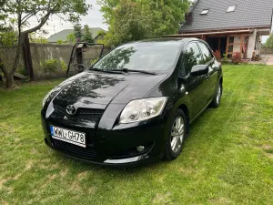 Toyota Auris I 2.0 D-4D Luna 2008