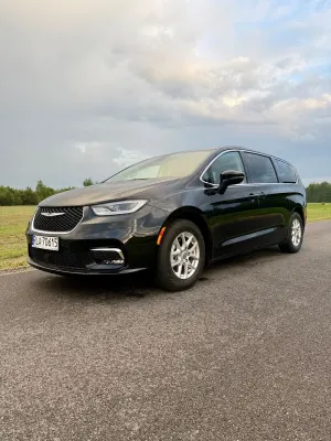 Chrysler Pacifica 2023