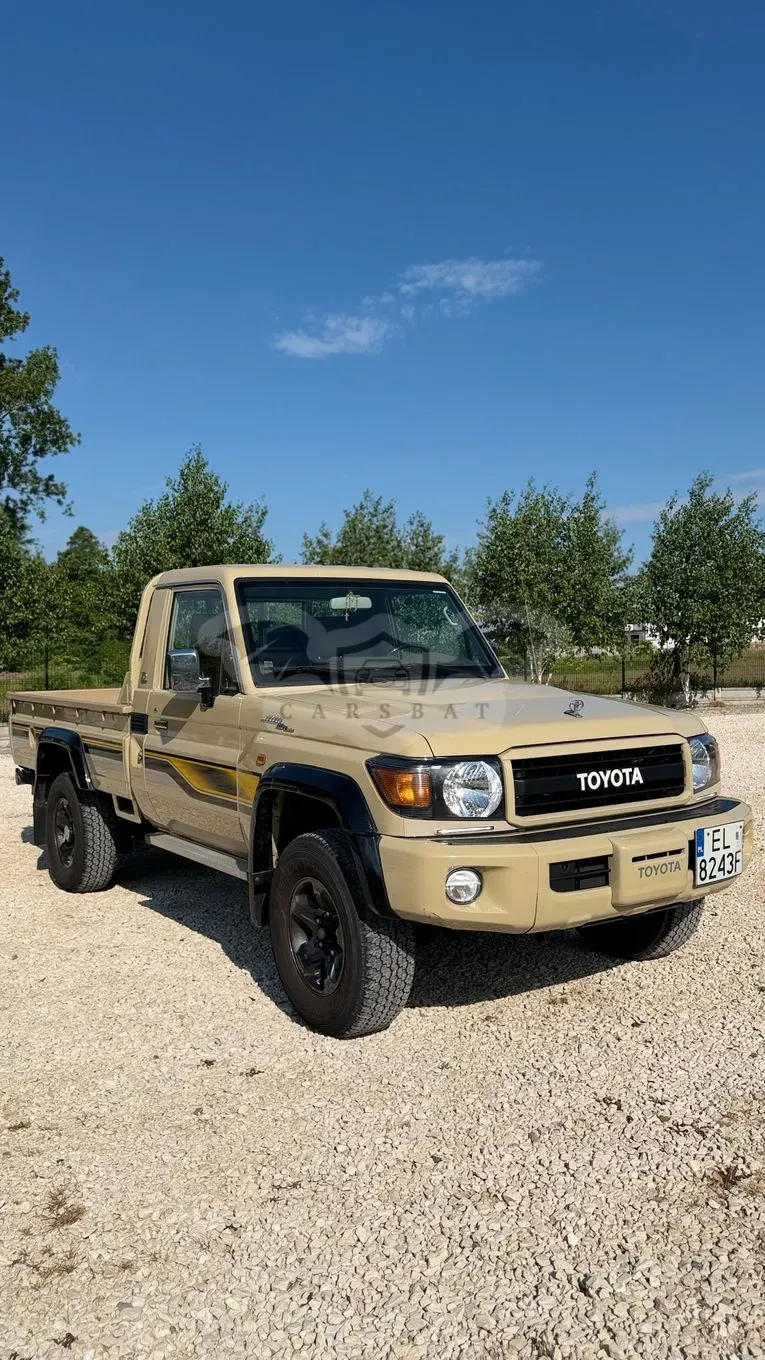 Toyota Land Cruiser VII 2022