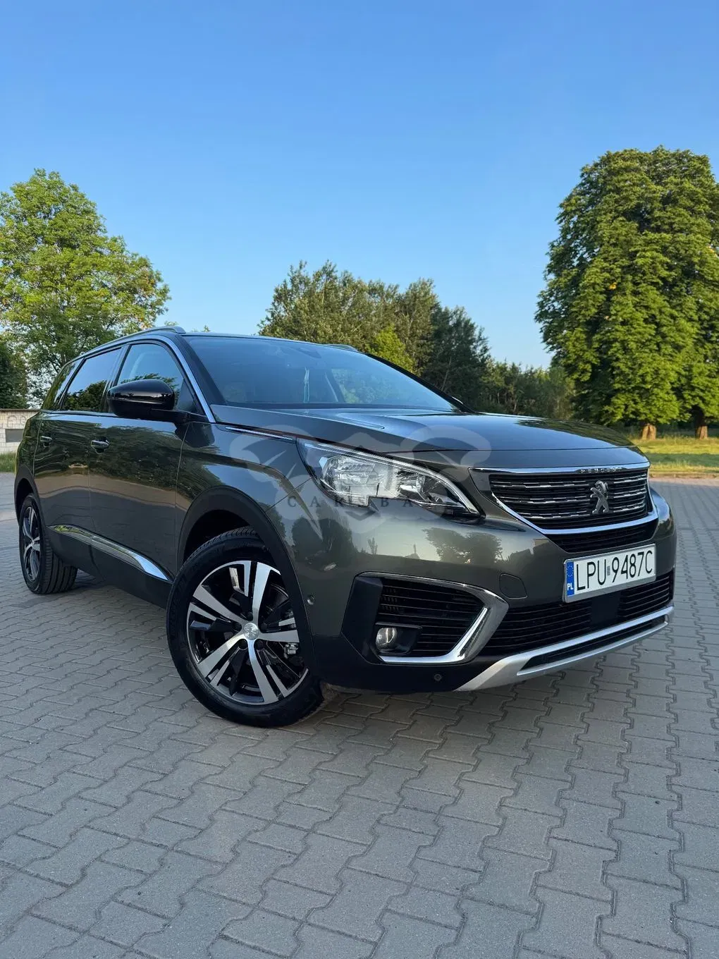 Peugeot 5008 II BlueHDI 130 Allure Business-Paket 2019