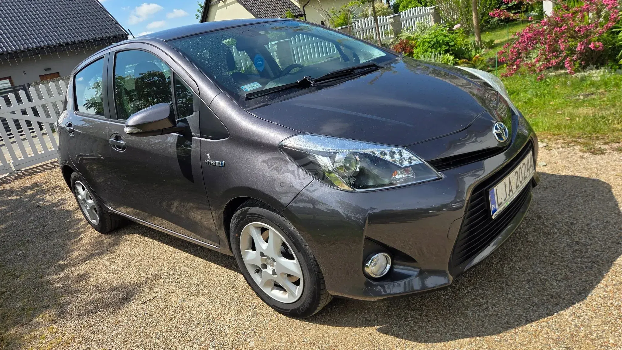 Toyota Yaris III Hybrid 100 Premium EU6 2014