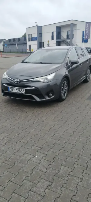 Toyota Avensis III 2.0 D-4D Premium 2015