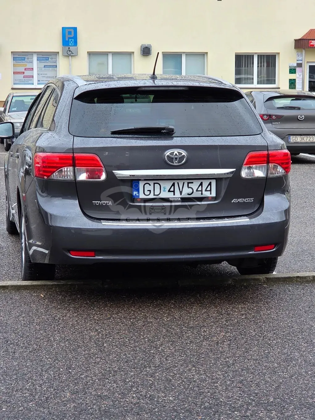 Toyota Avensis III 1.8 Life 2012
