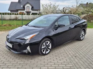 Toyota Prius IV Hybrid Executive 2016