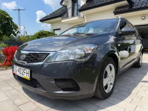 Kia Ceed I 1.4 Comfort + 2009