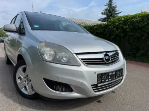 Opel Zafira B 1.8 Design Edition 2010