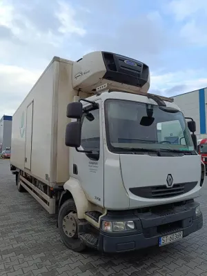 Renault Midlum 2012
