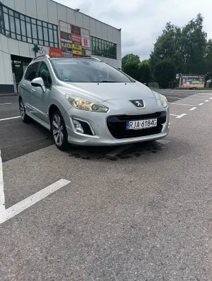 Peugeot 308 T7 120 VTi Premium 2011