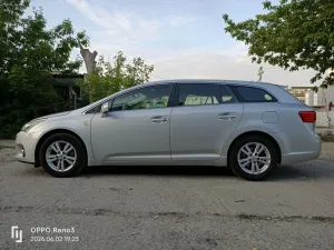 Toyota Avensis III 1.8 Sol 2013