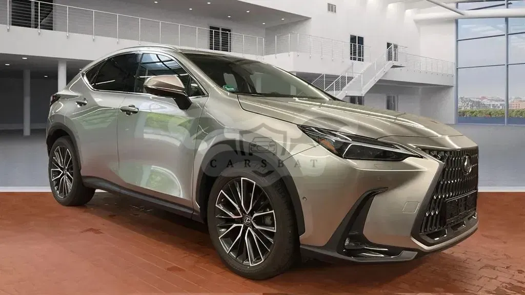 Lexus NX II 450h+ E-FOUR 2022