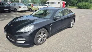Porsche Panamera 4 PDK Platinum Edition 2013