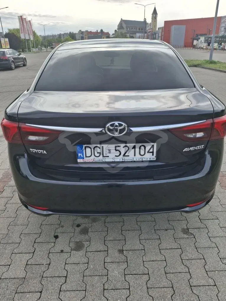 Toyota Avensis III 1.8 Premium 2016