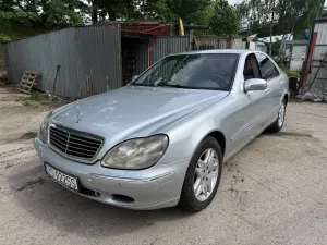 Mercedes-Benz S W220 2001