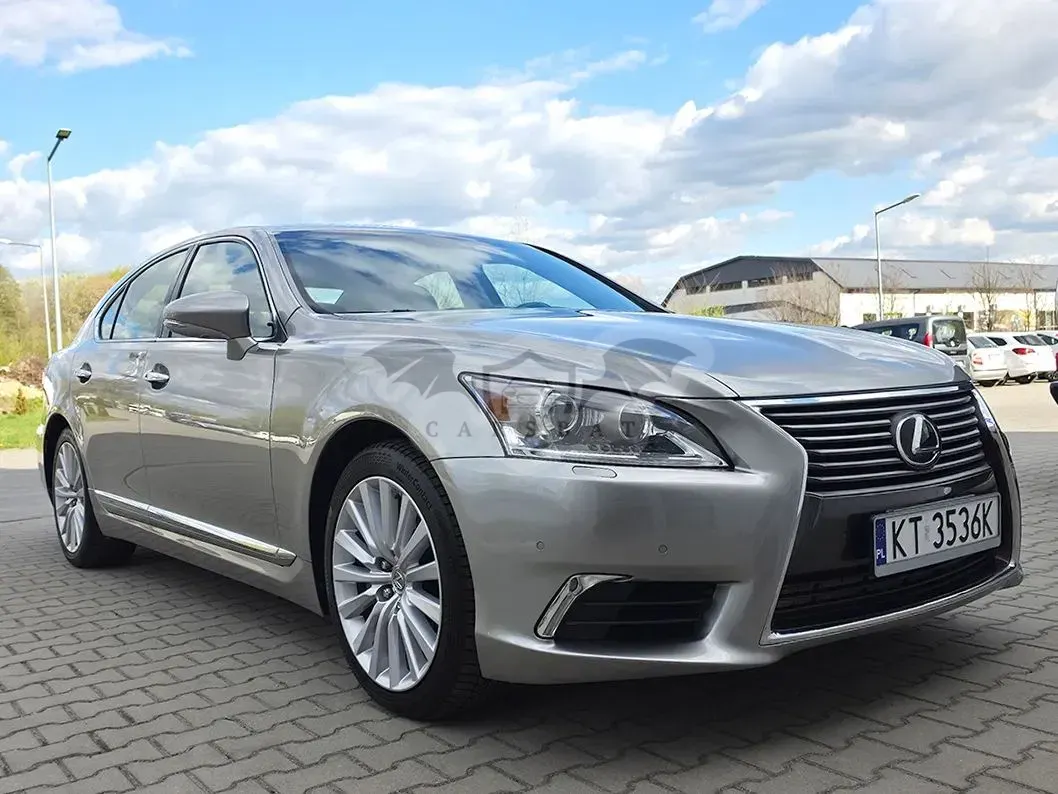 Lexus LS IV 460 AWD 2017