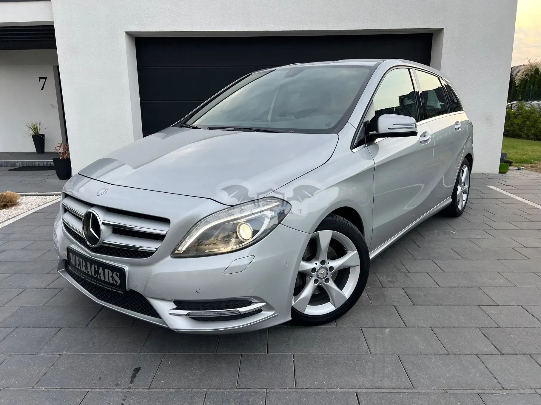 Mercedes-Benz B W246 200 (BlueEFFICIENCY) 2012