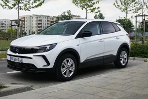 Opel Grandland 1.5 D Automatik Elegance 2023