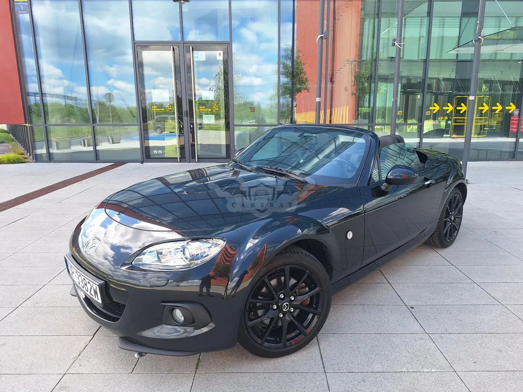 Mazda MX-5 (Miata) 2.0 Sport 2014
