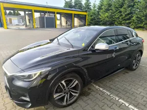 Infiniti Q30 1.5d Sport City Black 2016