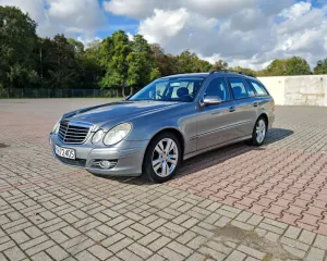 Mercedes-Benz E W211 2008