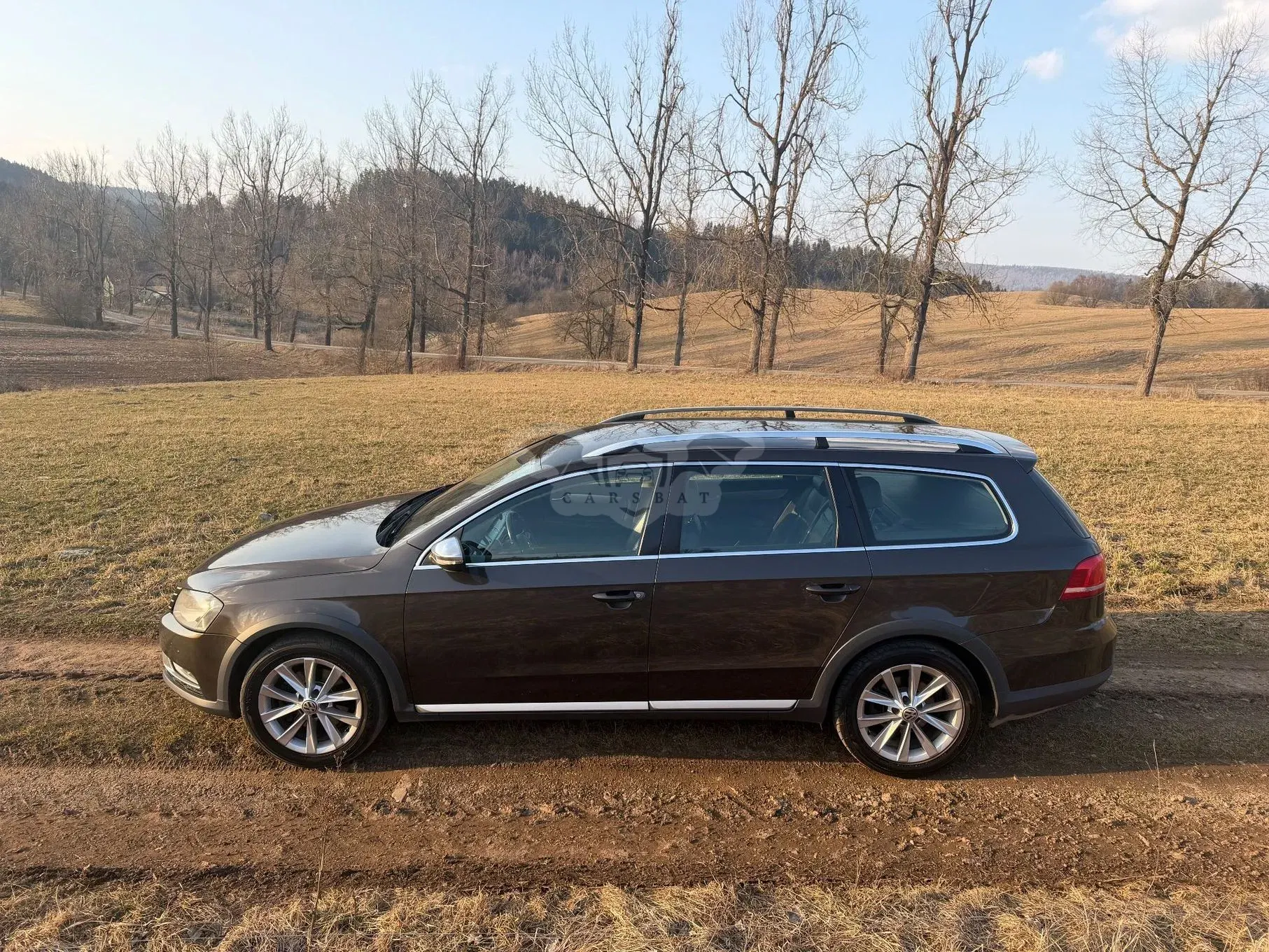 Volkswagen Passat B7 2.0 TDI Comfortline DSG 2012