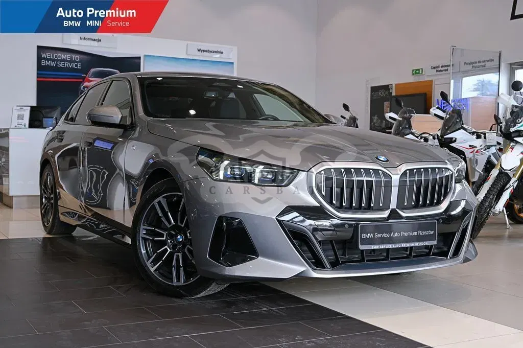 BMW 5 Series G60 520d xDrive mHEV 2023