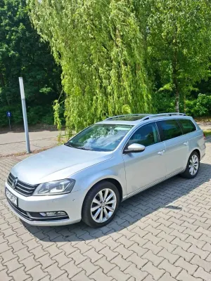 Volkswagen Passat B7 2.0 TDI 4Mot Highline DSG 2011