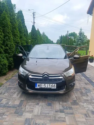 Citroën DS4 1.6 e-HDi SoChic MCP 2012