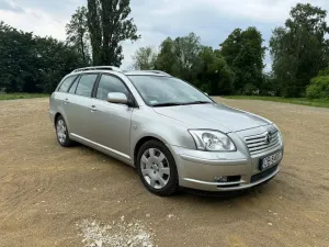 Toyota Avensis II 1.8 VVT-i Luna 2005