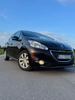 Peugeot 208 I 1.2 PureTech Allure 2013