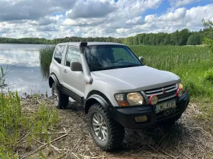Mitsubishi Pajero III 2002