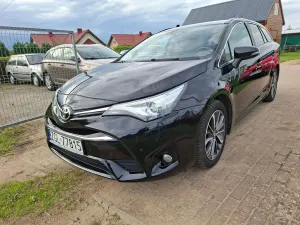 Toyota Avensis III 2.0 D-4D Premium 2017