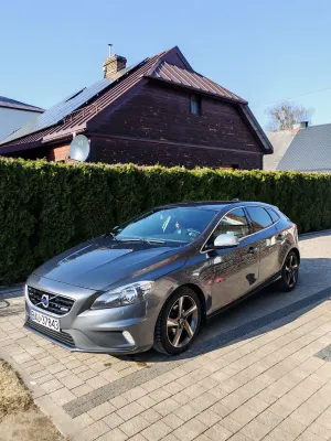 Volvo V40 II D2 R-Design 2013