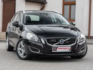Volvo V60 I D2 Summum 2011