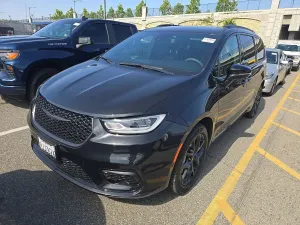 Chrysler Pacifica 2023