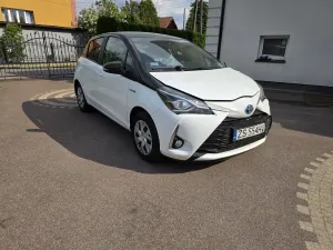 Toyota Yaris III Hybrid 100 Premium 2017