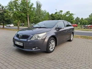 Toyota Avensis III 2.0 D-4D Sol 2010