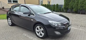 Opel Astra J 1.7 CDTI DPF ecoFLEX Start/Stop 99g Edition 2011