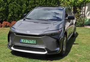 Toyota bZ4X 71.4kWh 4x4 Prestige 2025