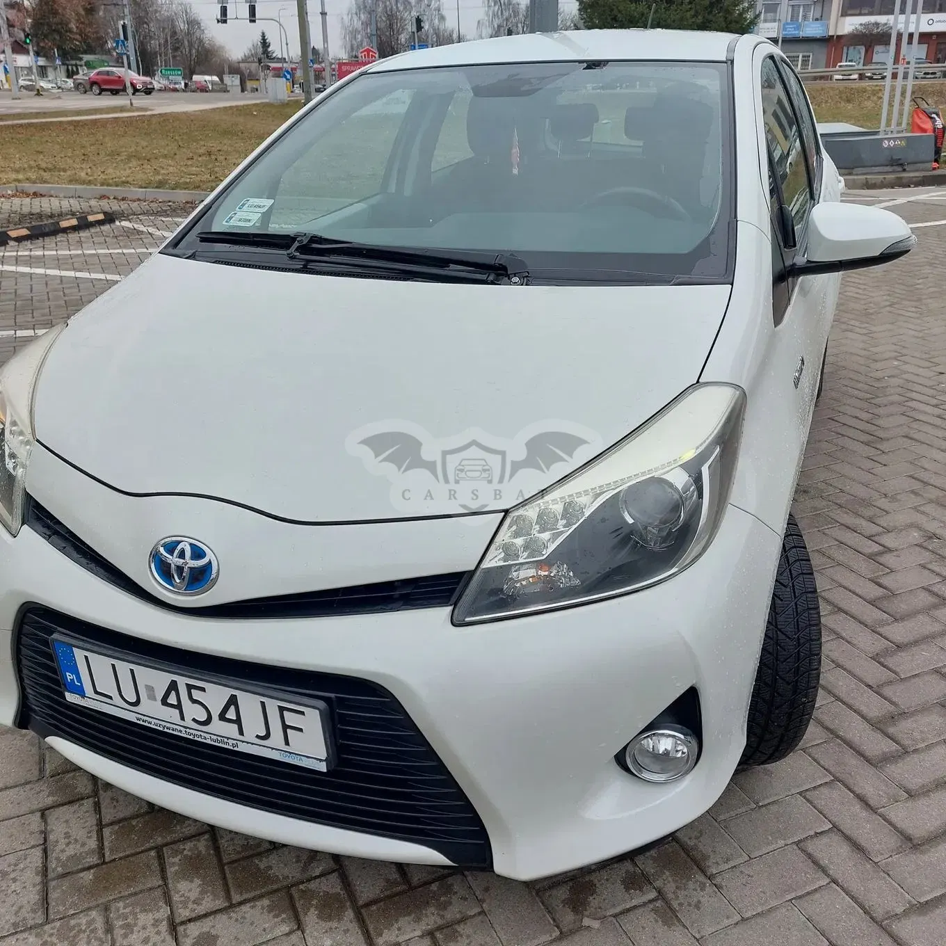 Toyota Yaris III Hybrid 100 Life 2014