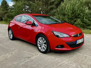 Opel Astra J 1.4 T Sport 2013